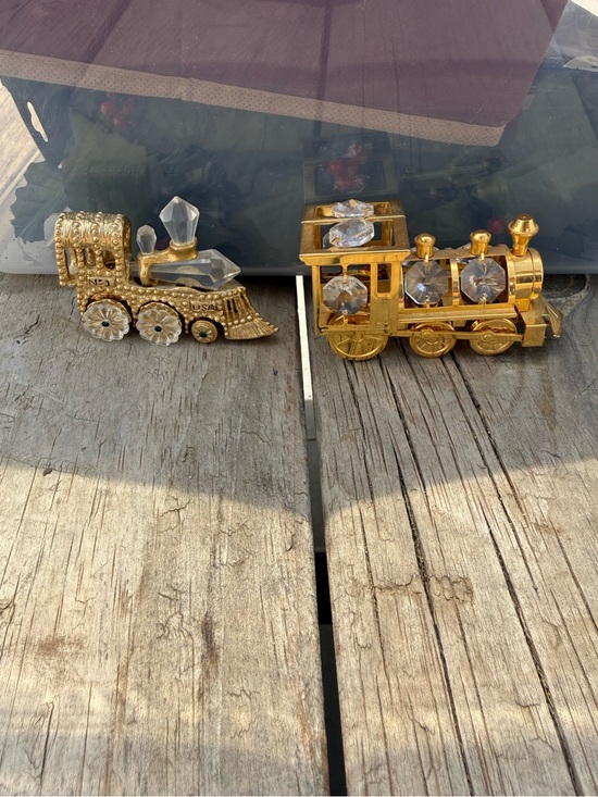 Other - Gold Crystal Decorative Trains - Home Accents
